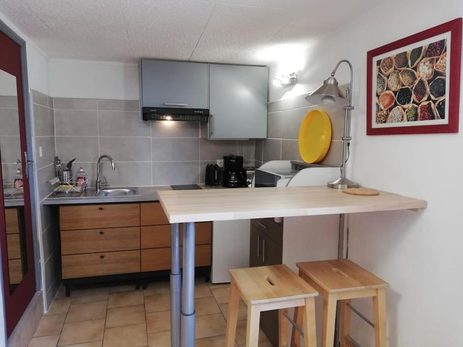 Studio 28M2 Climatise,Wifi, Proche Des Calanques,Plages Ла-Сьйота Екстер'єр фото